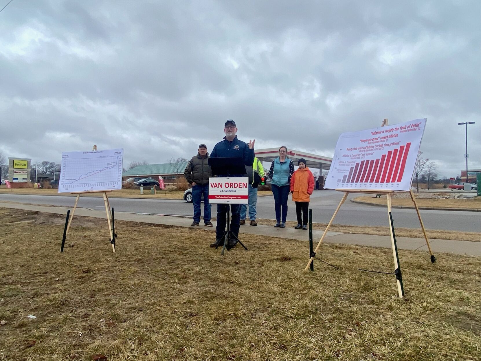 Republican congressional candidate, community members speak out against inflation
